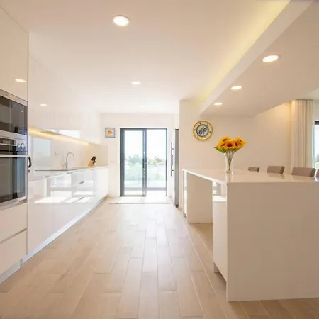 Villa Magnificent 6-bedroom