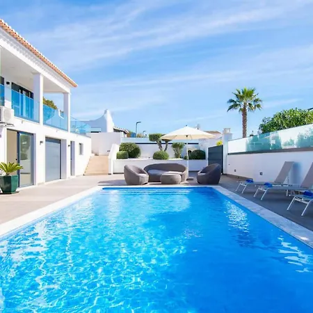 Villa Magnificent 6-bedroom Carvoeiro (Lagoa)